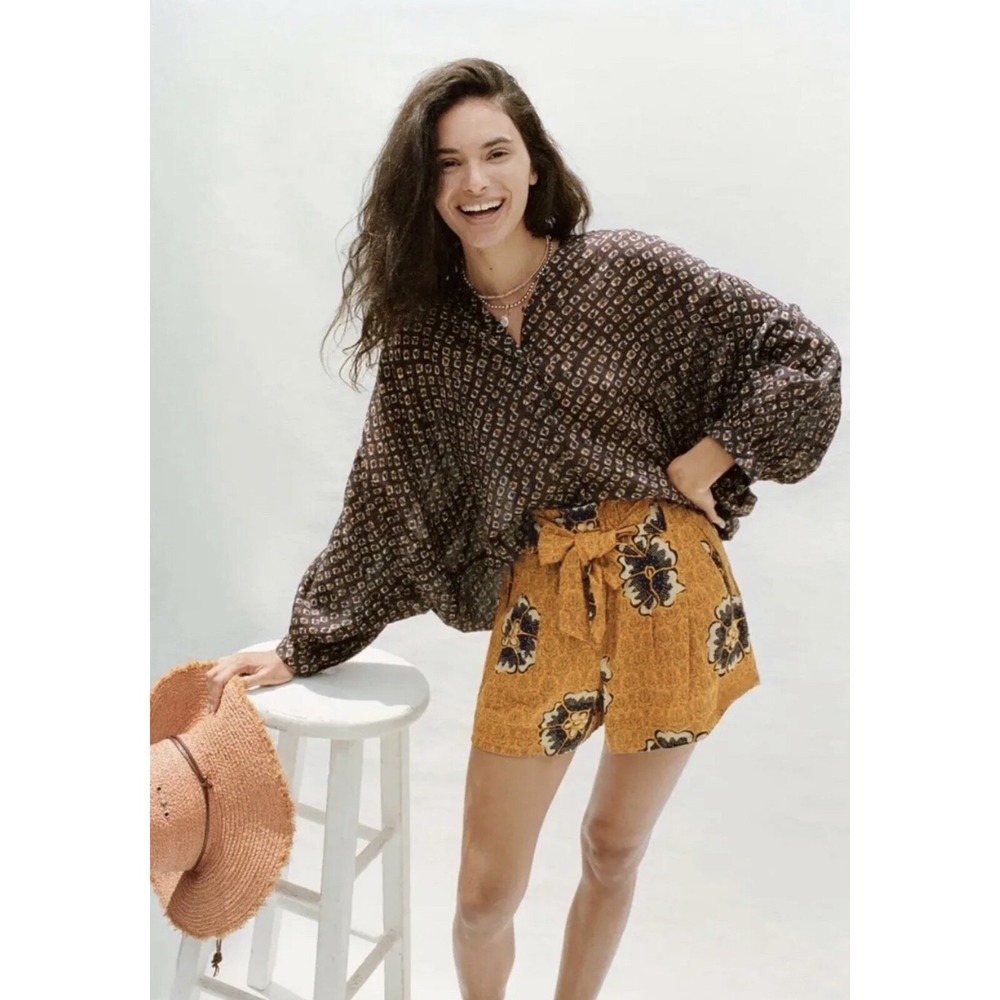 Anthropologie Shorts Women's Size S Gold Navy Kennedy Paperbag‎ Linen Blend